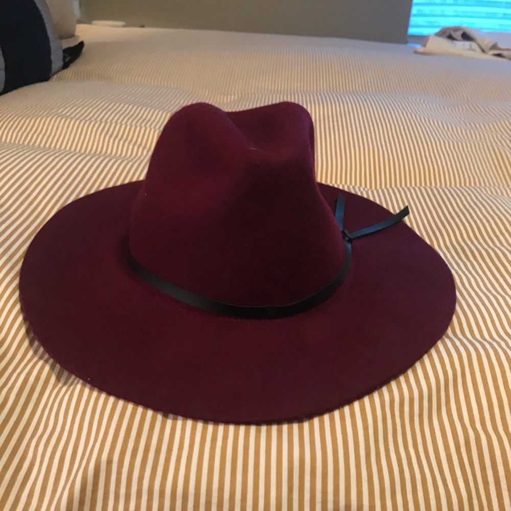 Burgundy faux suede hat